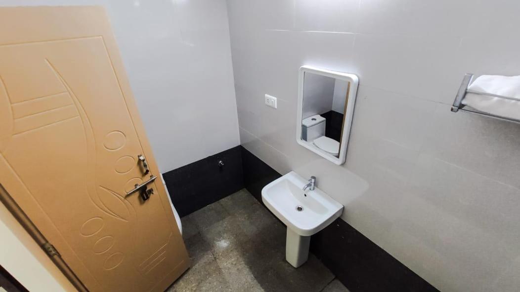 Fortune Village Hotel Kundapur Bagian luar foto